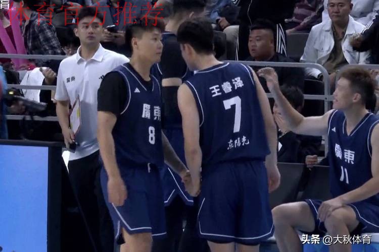 广东101-65浙江夺冠 球员评价:4人满分,5人及格,2人低迷 广东101-65浙江夺冠 球员评价:4人满分,5人及格,2人低迷