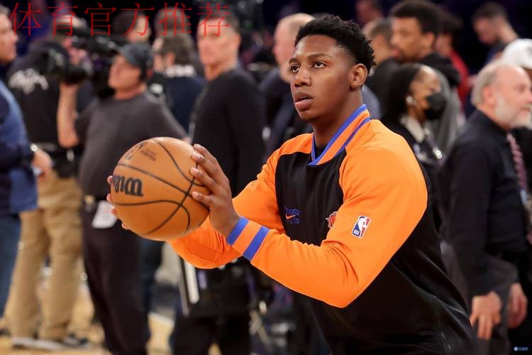 Spears：巴雷特右膝伤势持续好转，计划本周恢复篮球活动